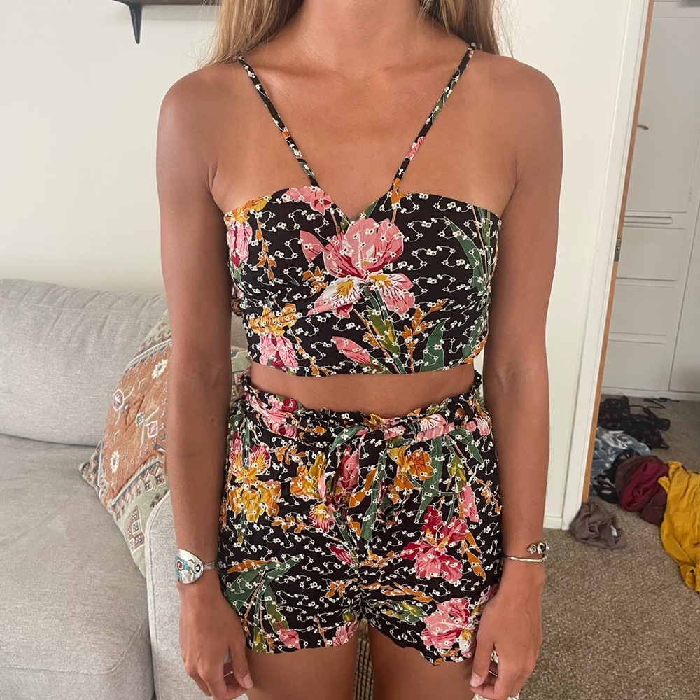 SOLD Floral Matching Set - Crop Top and Shorts | Love and Harmony  | Size Small